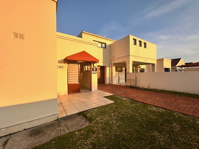 To Let 2 Bedroom Property for Rent in Kidds Beach Eastern Cape